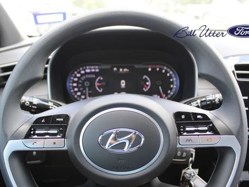 Used 2024 Hyundai Santa Cruz SE AWD/4WD image 19