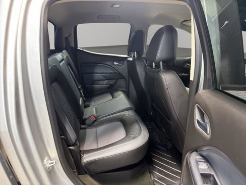 Used 2017 Chevrolet Colorado Z71 AWD/4WD image 19