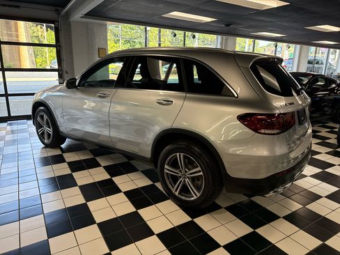 Used 2020 Mercedes-Benz GLC 300 4MATIC image 6