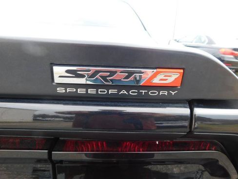 Used 2009 Dodge Challenger SRT8 w/ SRT Option Group II RWD image 35