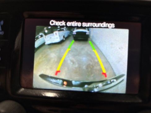 Used 2018 RAM 2500 Tradesman w/ Chrome Appearance Group image 19