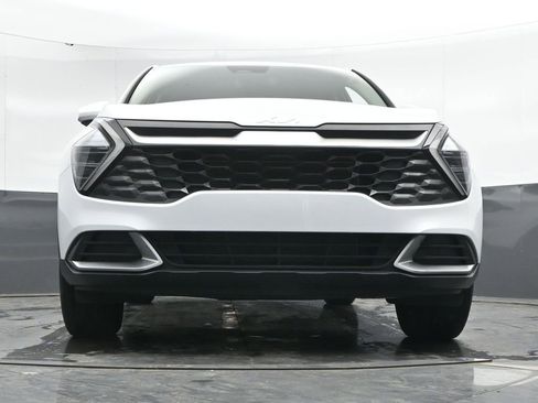 Used 2025 Kia Sportage LX AWD/4WD image 45