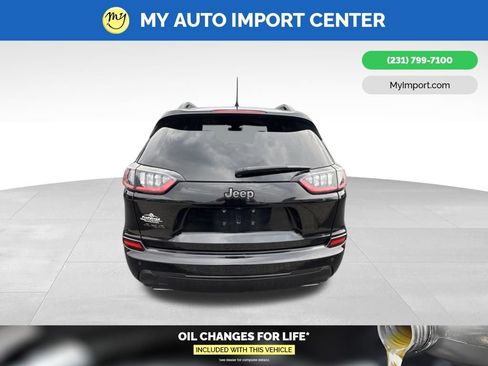 Used 2021 Jeep Cherokee High Altitude AWD/4WD image 6