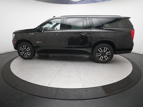 Used 2024 GMC Yukon XL AT4 AWD/4WD image 25