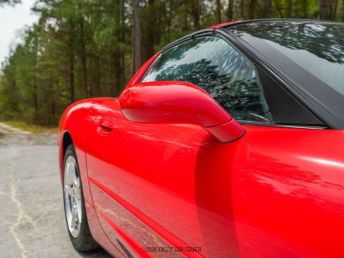 Used 2002 Chevrolet Corvette Coupe w/ Preferred Equipment Group2 RWD image 59