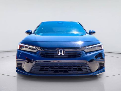 Used 2023 Honda Civic Sport image 3