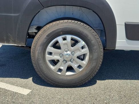 New 2026 RAM ProMaster 2500 w/ Quick Order Package 22G SLT FWD image 5