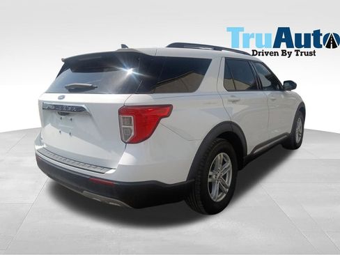Used 2021 Ford Explorer XLT w/ Equipment Group 202A RWD image 7