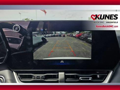 Used 2025 Chevrolet Equinox LT AWD/4WD image 17