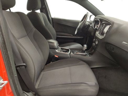 Used 2017 Dodge Charger SXT RWD image 21