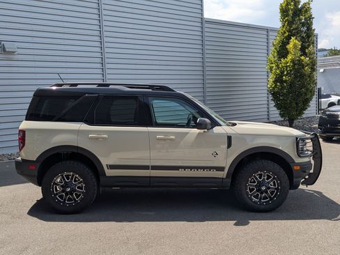 Used 2024 Ford Bronco Sport Outer Banks AWD/4WD image 4