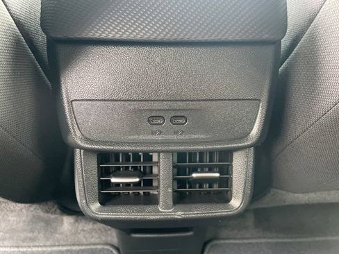 Used 2025 Chevrolet Equinox LT AWD/4WD image 19