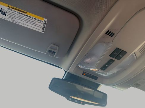 Used 2016 Chevrolet Equinox LT image 22