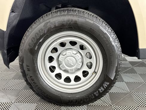 Used 2024 Chevrolet Colorado W/T image 37