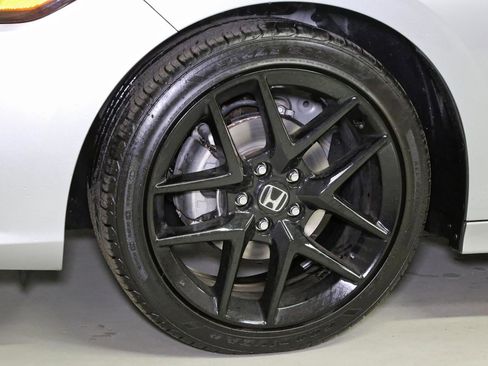 Certified 2024 Honda Civic Sport image 22