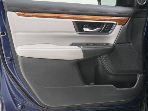 Used 2019 Honda CR-V Touring image 13