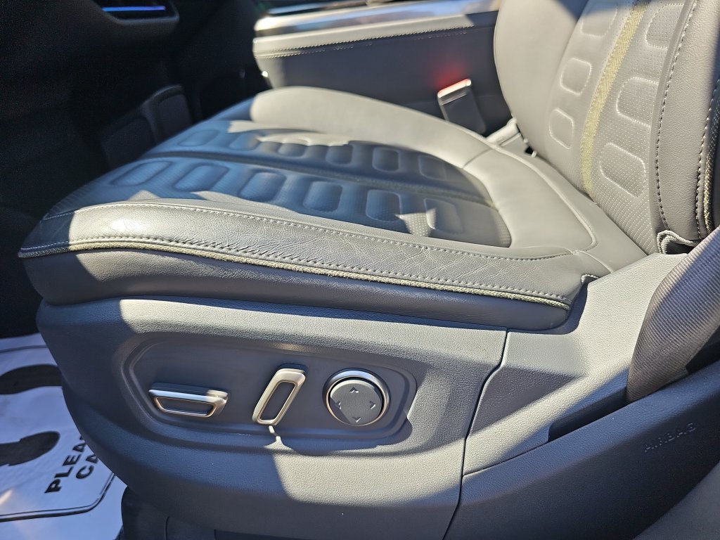 Used 2022 Rivian R1T Adventure AWD/4WD image 28