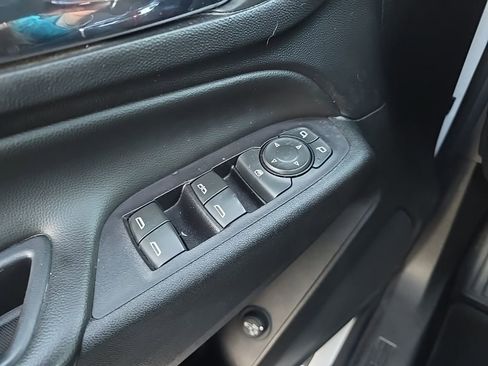 Used 2019 Chevrolet Equinox LT image 13