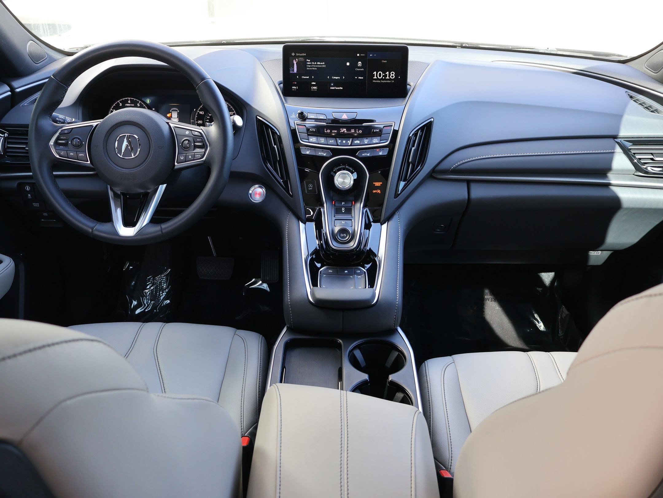 Used 2025 Acura RDX SH-AWD image 29