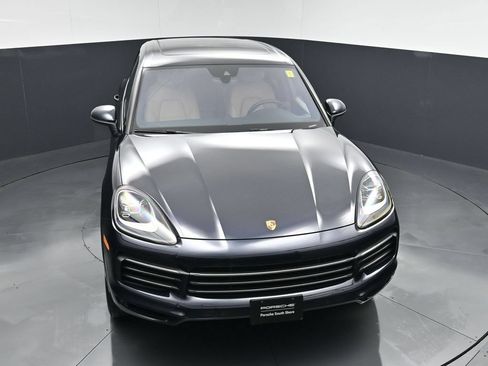 Used 2022 Porsche Cayenne AWD/4WD image 24