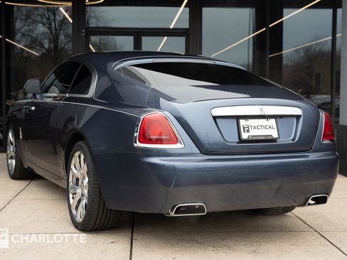 Used 2019 Rolls-Royce Wraith image 13