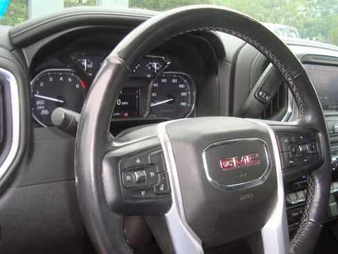Used 2021 GMC Sierra 1500 SLT w/ X31 Off-Road Package image 14