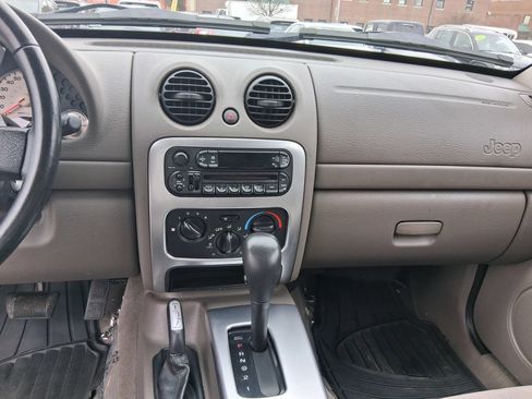 Used 2003 Jeep Liberty Limited AWD/4WD image 12