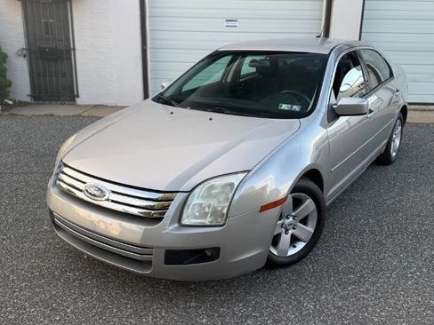 Used 2007 Ford Fusion SE FWD image 1