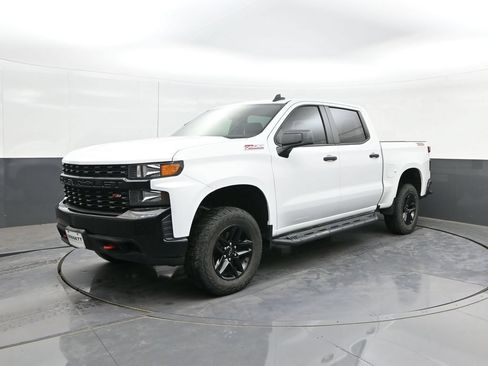 Used 2020 Chevrolet Silverado 1500 Custom Trail Boss w/ Custom Convenience Package AWD/4WD image 28
