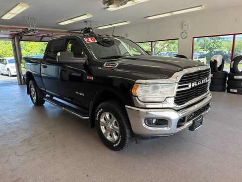 Used 2020 RAM 2500 Big Horn w/ Level 1 Equipment Group AWD/4WD image 1
