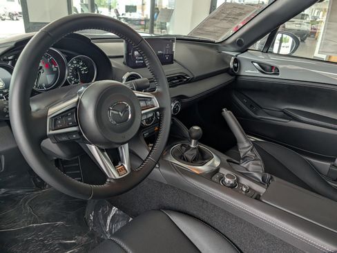 Certified 2025 MAZDA MX-5 Miata RF Grand Touring w/ Weather Package RWD image 11