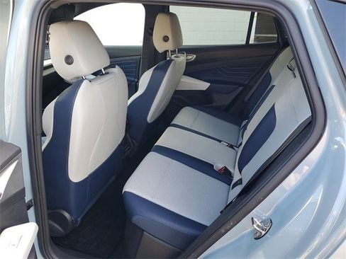 Used 2023 Volkswagen ID.4 Pro S image 11