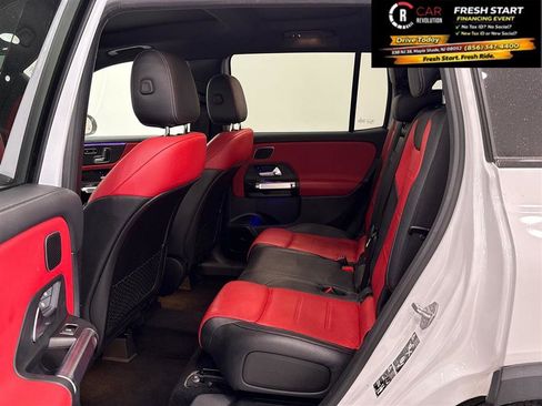 Used 2021 Mercedes-Benz GLB 250 4MATIC image 39