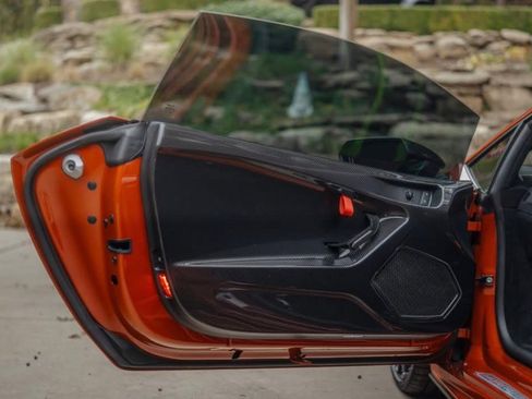 Used 2023 Lamborghini Huracan STO image 11