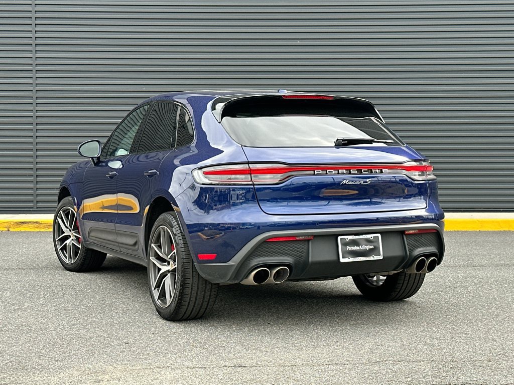 Certified 2024 Porsche Macan S AWD/4WD image 3