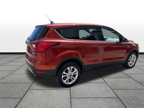 Used 2019 Ford Escape SE FWD image 5