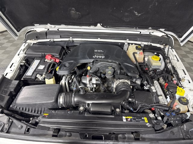 Used 2021 Jeep Wrangler Sport AWD/4WD image 38