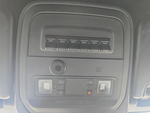 Used 2022 Ford Bronco Badlands image 7