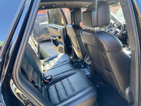 Used 2015 Porsche Macan Turbo image 32