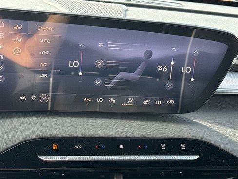 New 2026 Buick Enclave Sport Touring w/ Power Package image 19