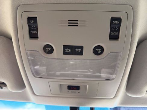 Used 2014 Lexus ES 350 w/ Premium Package FWD image 13