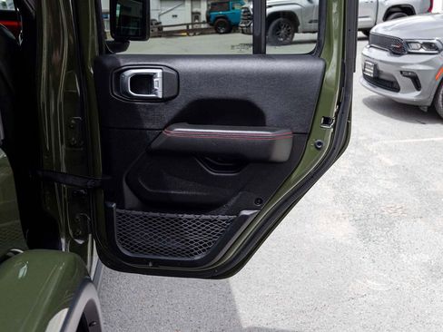 Used 2021 Jeep Wrangler Unlimited Rubicon AWD/4WD image 15