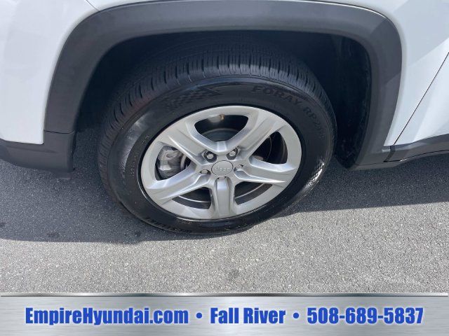 Used 2024 Jeep Compass Latitude AWD/4WD image 12