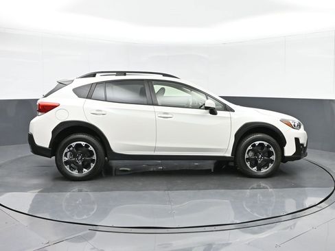 Used 2023 Subaru Crosstrek 2.0i Premium image 8