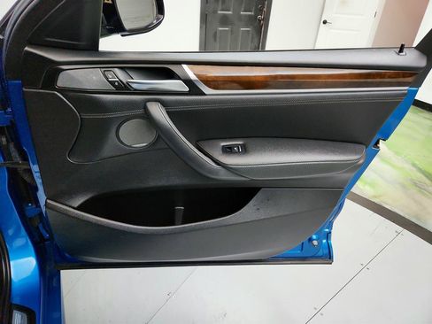 Used 2018 BMW X4 M40i AWD/4WD image 30