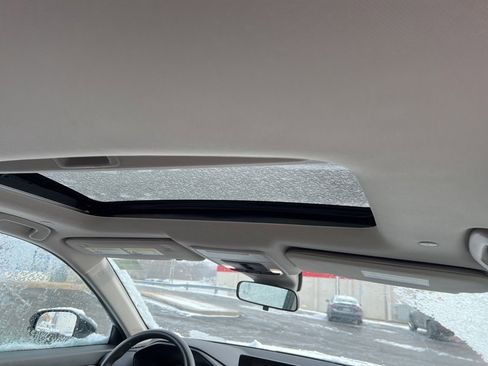 Used 2024 Honda CR-V EX image 12