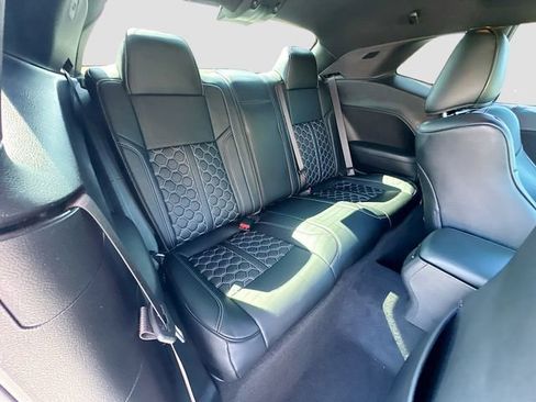 Used 2022 Dodge Challenger R/T Scat Pack w/ Driver Convenience Group image 27