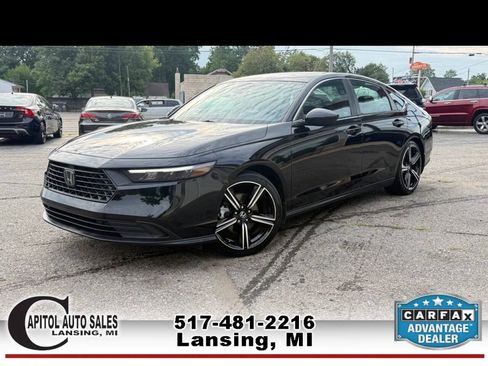 Used 2023 Honda Accord Sport image 4