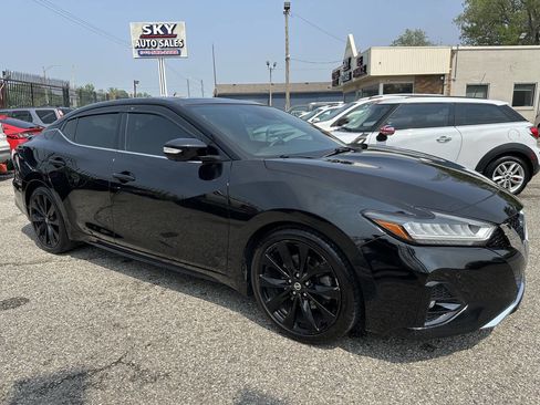 Used 2019 Nissan Maxima SR w/ Premium Package image 1