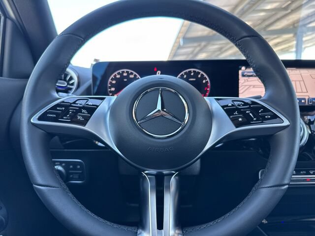 Certified 2026 Mercedes-Benz GLA 250 4MATIC image 27